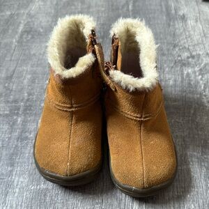 Stride Rite Size 4.5 Girls Brown boots